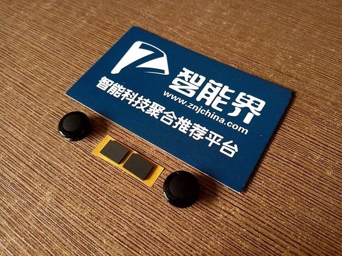 听说玩游戏,飞智wee拉伸手柄和手机更配哦~_智能界